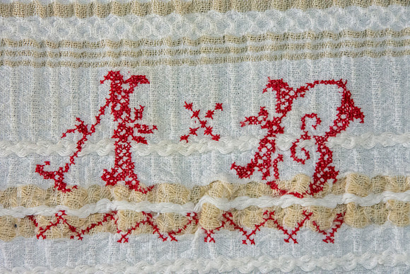 DIANE ALEXANDER WHITE TEXTILE COLLECTION (51)