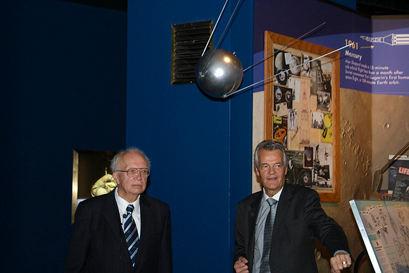 SPUTNIK 50, 2007 AT THE ADLER PLANETARIUM, SERGEI KRUSHCHEV
