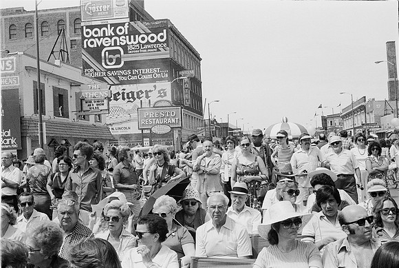 NHM, GATHER TOGETHER EXHIBIT 2022_GREEK FEST, LINCOLN SQUARE_1981_33-2