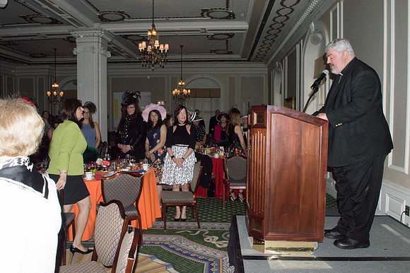 A MAD HATTERS LUNCHEON_067