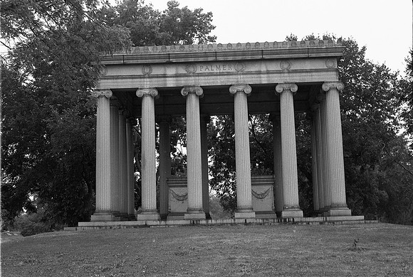 GRACELAND CEMETERY,1982_02
