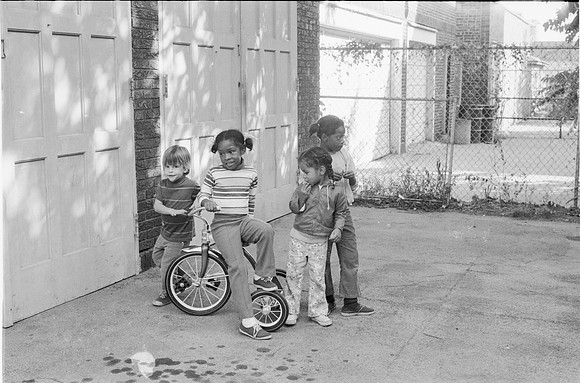 7900 S. SAGINAW KIDS, CHICAGO 1974_06
