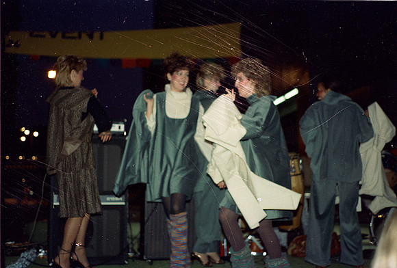 ROLL 3_OAK STREET FASHION SHOW 1982 (9)