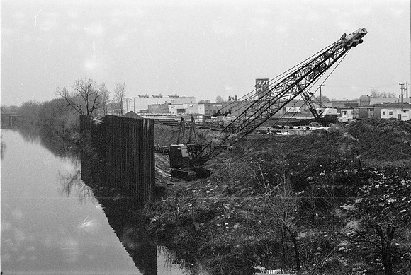 DEEP TUNNEL, SMOKE COLUMBIAN,1977_07