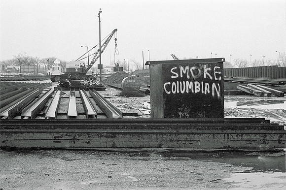 DEEP TUNNEL, SMOKE COLUMBIAN,1977_02