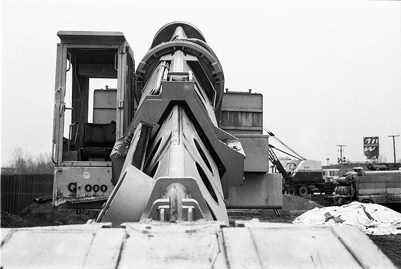 DEEP TUNNEL, SMOKE COLUMBIAN,1977_05