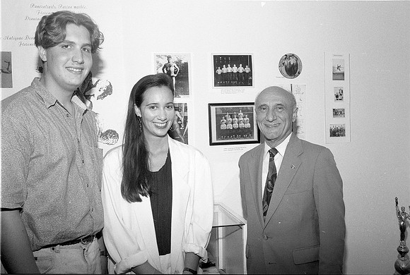 NHM, SPORTS EXHIBIT, 06-23-1994_-05