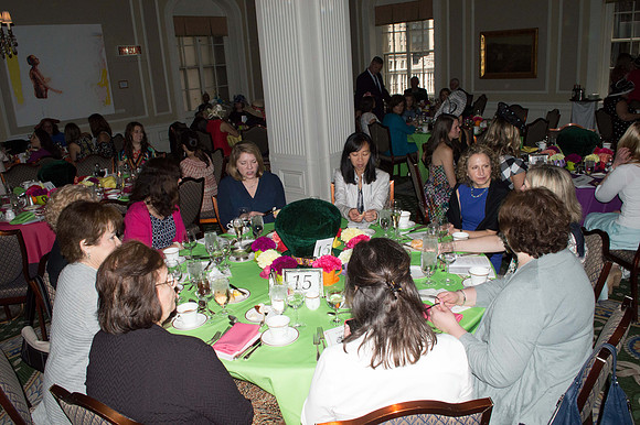 A MAD HATTERS LUNCHEON_047