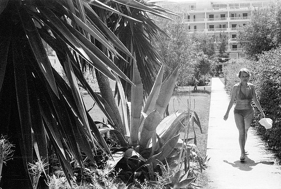 CORFU GR 1977 BW VERSION FILM_017