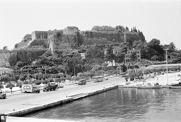CORFU GR 1977 BW VERSION FILM_025