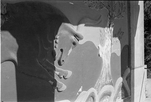 KNOSSOS CRETE 1977 BW VERSION FILM_014
