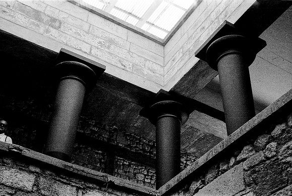 KNOSSOS CRETE 1977 BW VERSION FILM_019