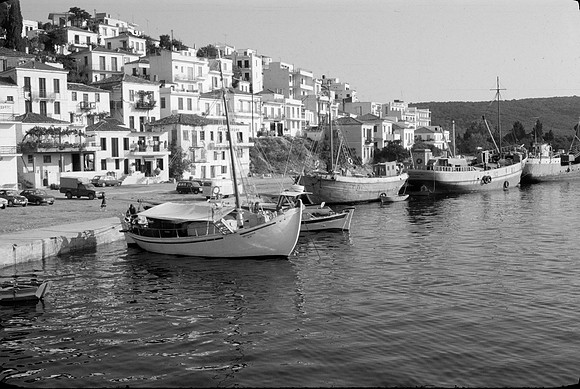 ATHENS, SKOPELOS BW VERSION 1977_029-2