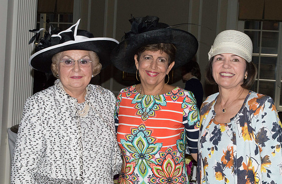 A MAD HATTERS LUNCHEON_062