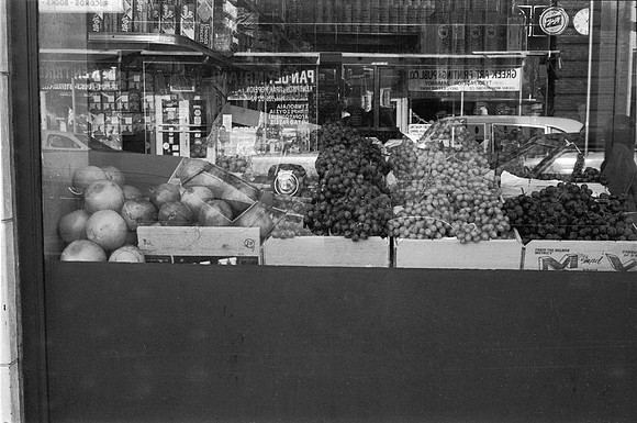 GREEKTOWN CHICAGO_HALSTED STREET 1975_25