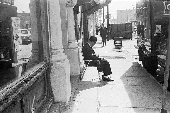 GREEKTOWN CHICAGO_HALSTED STREET 1975_32
