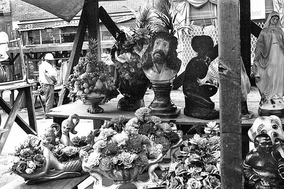 1975_Maxwell Street_021_ (75)