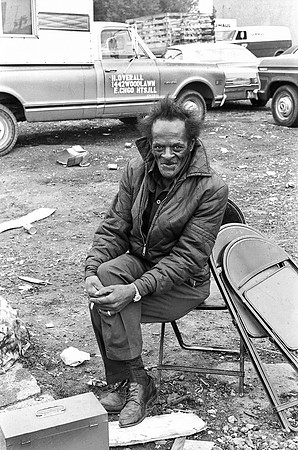 1975_Maxwell Street_021_ (89)