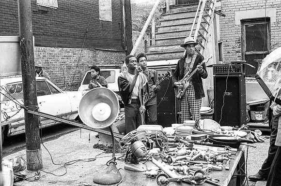 1975_Maxwell Street_021_ (119)