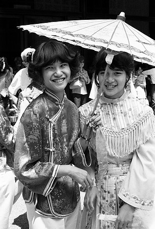 1981_CHINESE FESTIVAL DALEY PLAZA_JULY 6, 1981_28A (2)