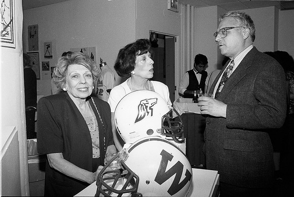 NHM, SPORTS EXHIBIT, 06-23-1994_-06