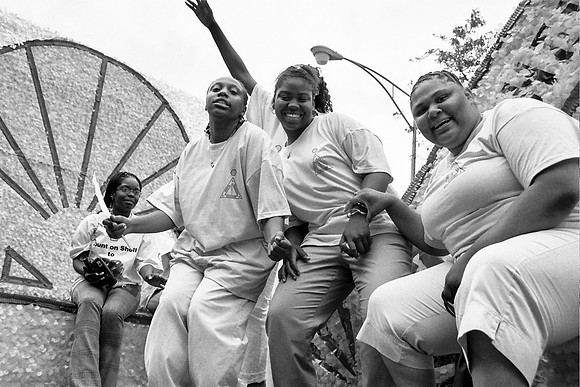 BUD BILLIKEN ROLL BW, 2003_16