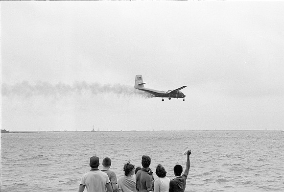 AIR WATER SHOW 1982_13A