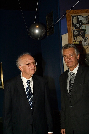 SPUTNIK 50, 2007 AT THE ADLER PLANETARIUM, SERGEI KRUSHCHEV