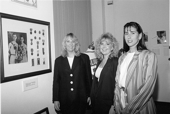 NHM, SPORTS EXHIBIT, 06-23-1994_-11