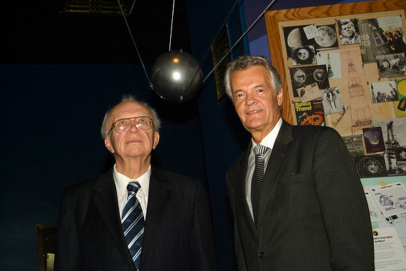 SPUTNIK 50, 2007 AT THE ADLER PLANETARIUM, SERGEI KRUSHCHEV