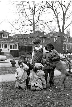 _7900 S. SAGINAW KIDS, CHICAGO 1974_12A