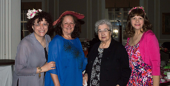 A MAD HATTERS LUNCHEON_031