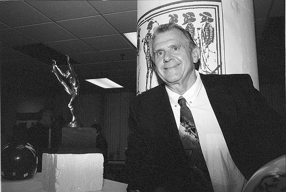 NHM, SPORTS EXHIBIT, 06-23-1994_-31
