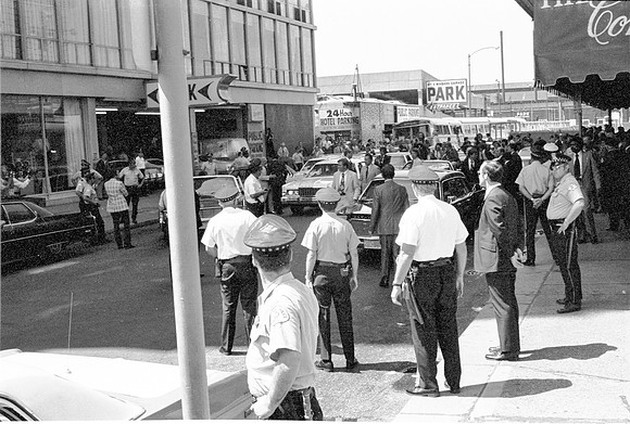 ROLL 1_TURKS GET OUT OF CYPRUS DEMONSTATION 1974_34