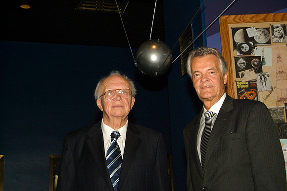 SPUTNIK 50, 2007 AT THE ADLER PLANETARIUM, SERGEI KRUSHCHEV
