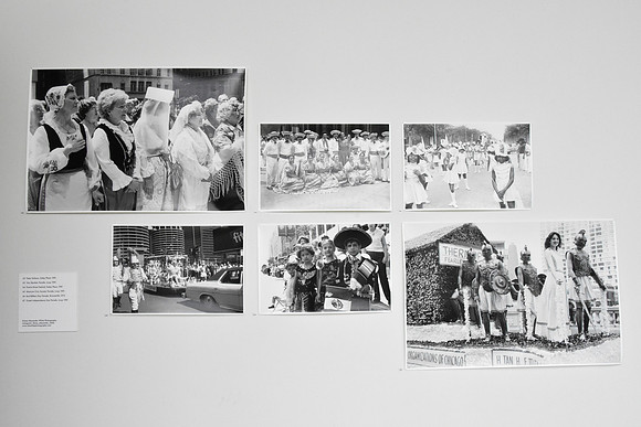 GATHER TOGETHER- STREET PHOTOGRAPHY BY DIANE ALEXANDER WHITE EXHIBIT PHOTOS_083