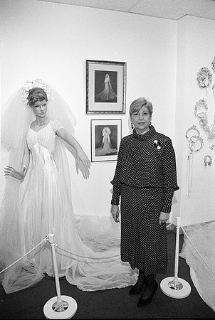 ROLL 1, NHM, THREADS OF TRADITION GALA, 10-04-1996 _24