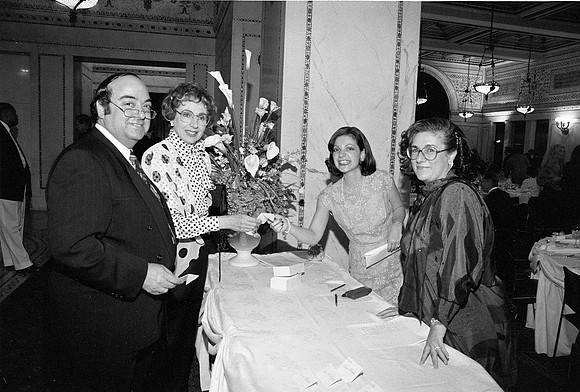 ROLL 3, NHM, THREADS OF TRADITION GALA, 10-04-1996_10