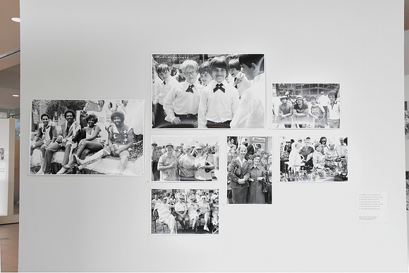 GATHER TOGETHER- STREET PHOTOGRAPHY BY DIANE ALEXANDER WHITE EXHIBIT PHOTOS_101