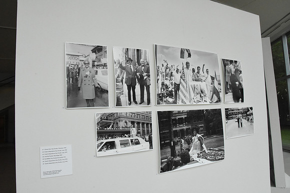 GATHER TOGETHER- STREET PHOTOGRAPHY BY DIANE ALEXANDER WHITE EXHIBIT PHOTOS_078