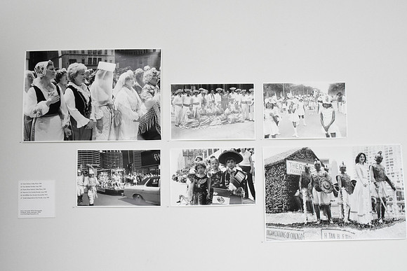 GATHER TOGETHER- STREET PHOTOGRAPHY BY DIANE ALEXANDER WHITE EXHIBIT PHOTOS_084