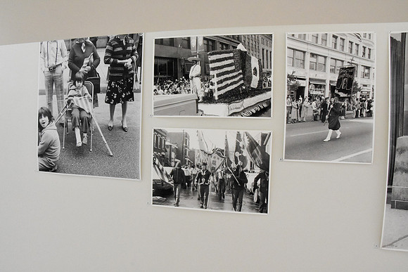 GATHER TOGETHER- STREET PHOTOGRAPHY BY DIANE ALEXANDER WHITE EXHIBIT PHOTOS_133