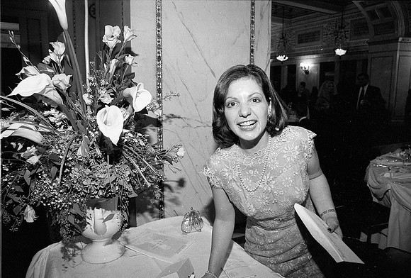 ROLL 3, NHM, THREADS OF TRADITION GALA, 10-04-1996_11