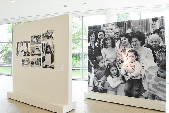 GATHER TOGETHER- STREET PHOTOGRAPHY BY DIANE ALEXANDER WHITE EXHIBIT PHOTOS_068