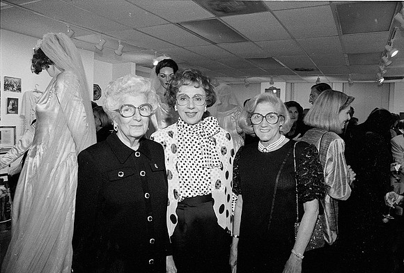 ROLL 1, NHM, THREADS OF TRADITION GALA, 10-04-1996_21