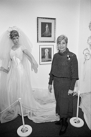 ROLL 1, NHM, THREADS OF TRADITION GALA, 10-04-1996 _22