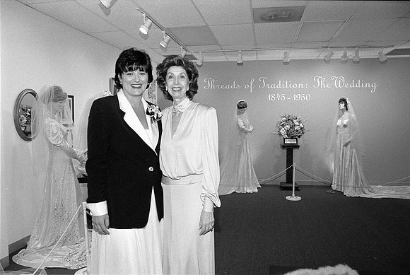 ROLL 2, NHM, THREADS OF TRADITION GALA, 10-04-1996_13